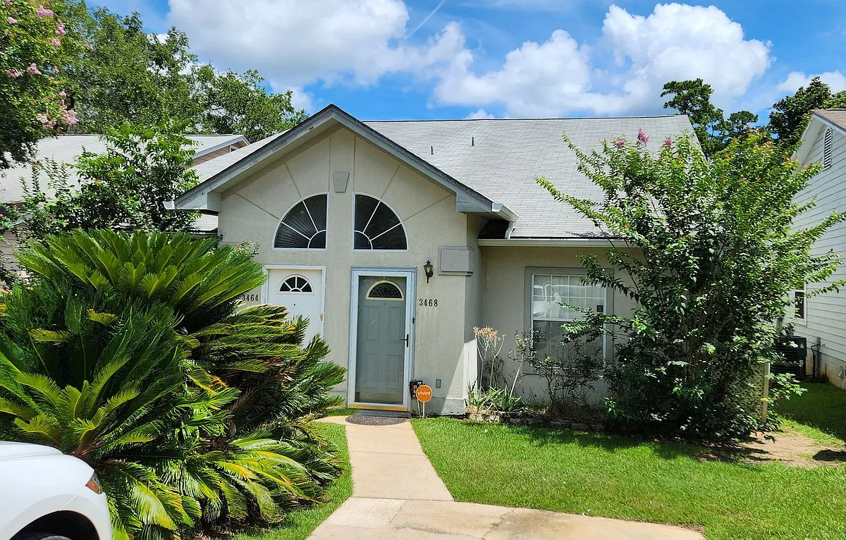 Building Photo - 3468 Daylily Ln