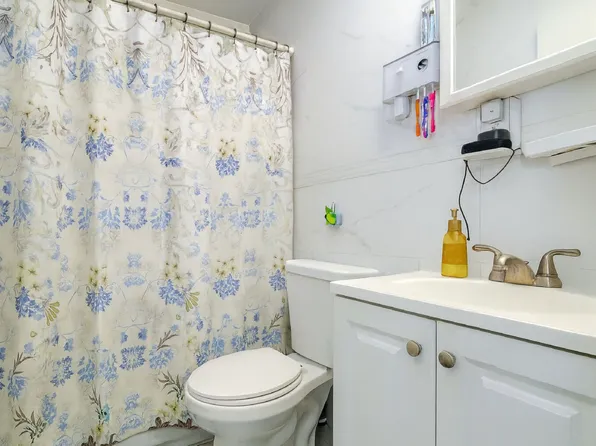 323 Concord Avenue image 11 of 19