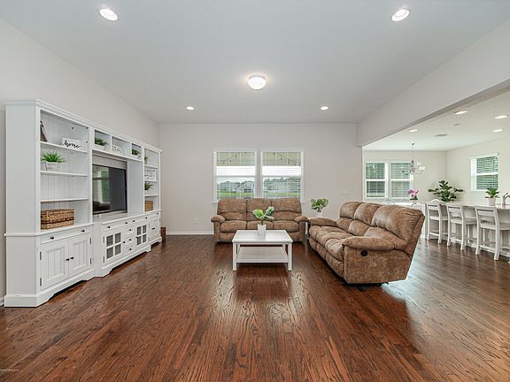 3rd image of 314 Trellis Bay Dr