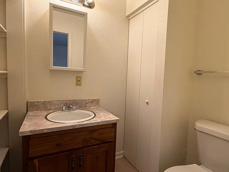 3101 E Locust St — Photo 12