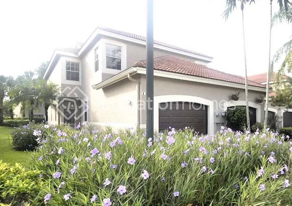 1136 Sorrento Dr