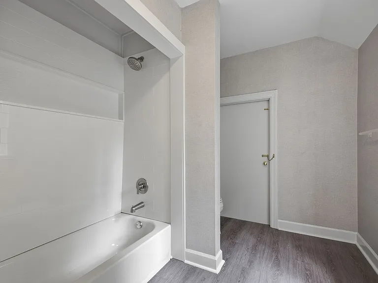 5612 Stanford Ct — Photo 17