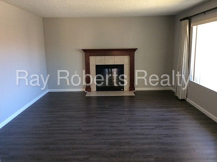 1st image of 2701 N Dell St