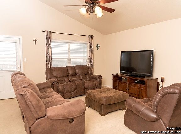 4th image of 211 N Loop 1604 E
