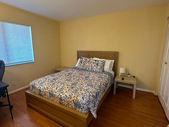 4th image of 2828 Casita Way #1020