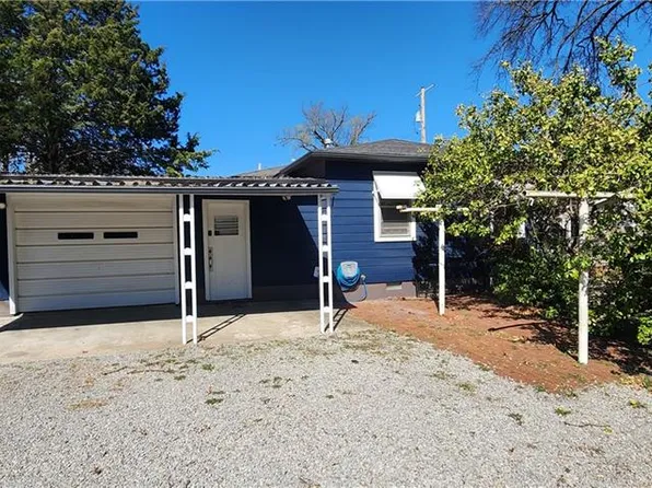 315 W 20th St, Pittsburg, KS 66762