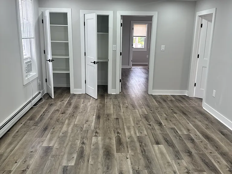 55 S Main St — Photo 10