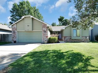 2114 N Rutgers St, Wichita, KS 67212