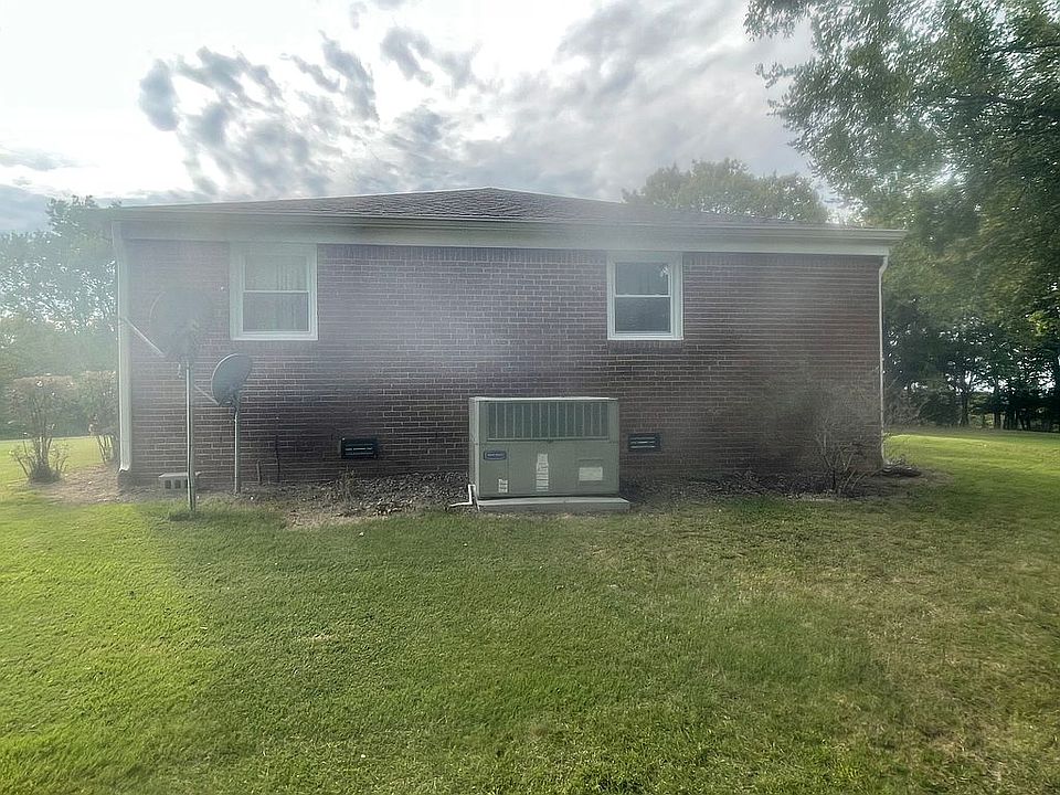 1111 Ussery Rd S, Clarksville, TN 37040 Zillow