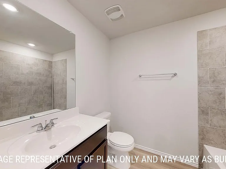 1240 Hickory Ln — Photo 15