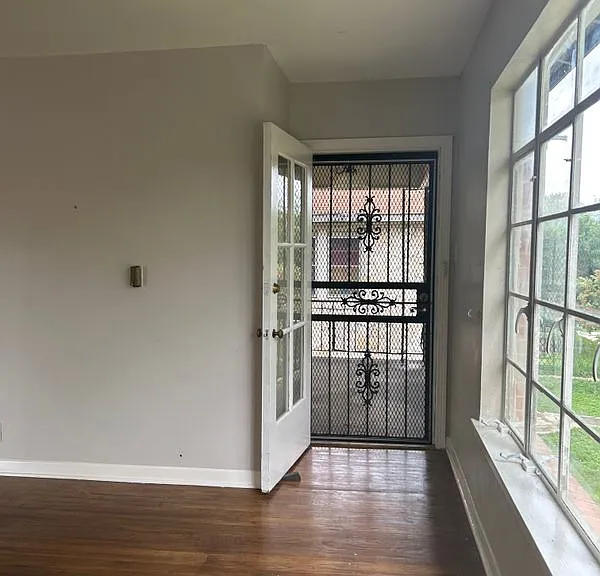 2039 W Mulberry Ave — Photo 7