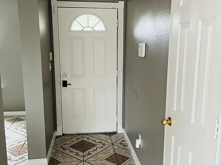5306 Jewel St — Photo 4