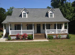 277 Deep Landing Rd, Tappahannock, VA 22560