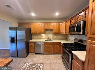 11809 Rockaway Ln #13, Fairfax, VA 22030