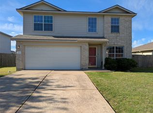 209 Phillips St, Hutto, TX 78634