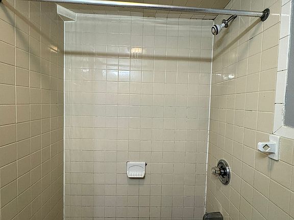 3rd image of 439 65th St Floor Basement