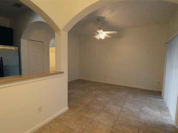 5th image of 10350 Park Commons Dr
