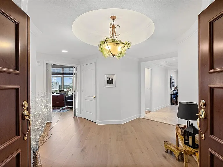 100 Beach Dr NE #1501 — Photo 13