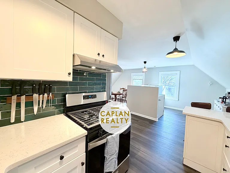 329 Norton St #O4 — Photo 10