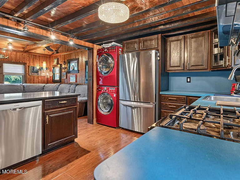 117 McDermott Rd — Photo 7