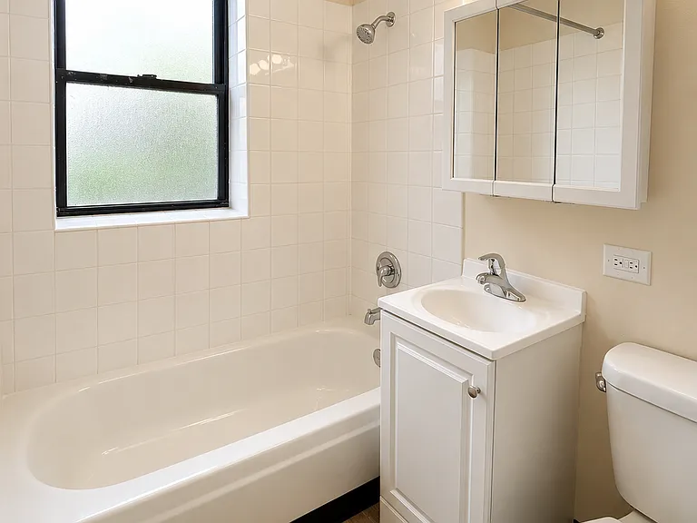 9001 S Muskegon Ave — Photo 5