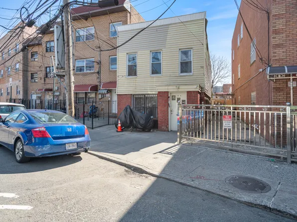 100-30 Martense Avenue image 31 of 36