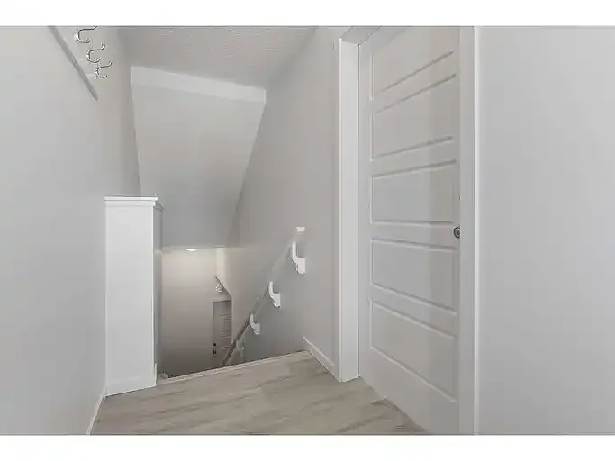 Building Photo - 762 Orchards Blvd SW #1A