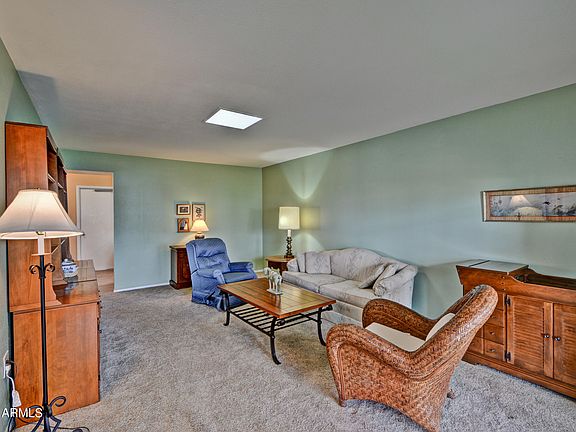 2nd image of 10521 W Palmeras Dr