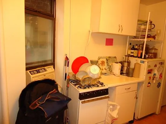 Rented by Village Living Realty | media 4