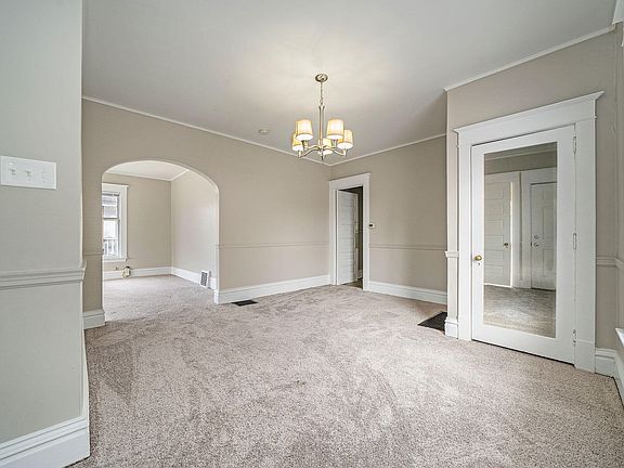 3rd image of 837 4th St NW