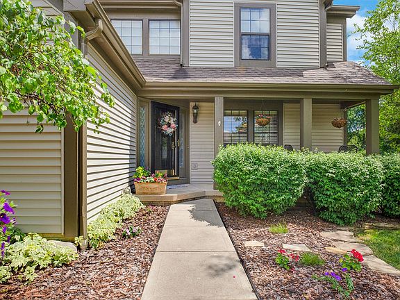 4th image of 12348 Thoroughbred Dr