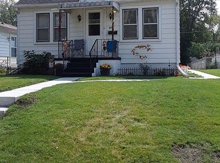 956 W Wilson Dr, Kankakee, IL 60901