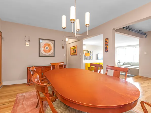 79-10 34th Avenue image 4 of 17