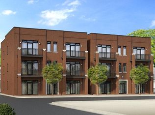 5540 W Montrose Ave #2W, Chicago, IL 60641