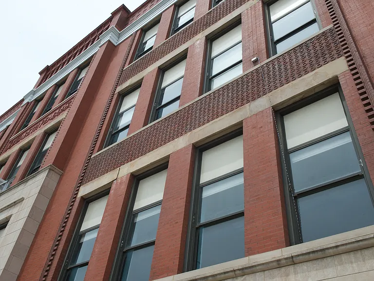 Peabody School Apartments — Photo 18