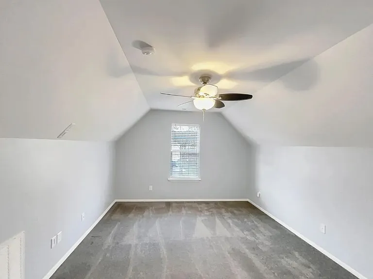 5400 Thunderidge Dr — Photo 11