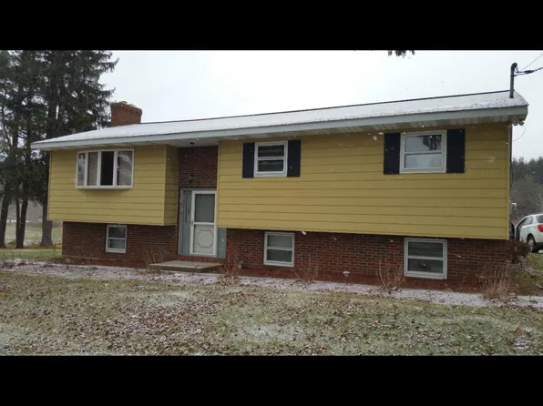 9 State Route 2014, Clifford Township, PA 18470