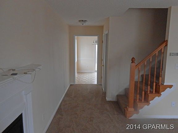 3rd image of 2325 Vineyard Drive #C1