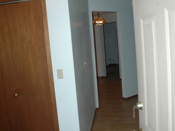 Front entry hallway