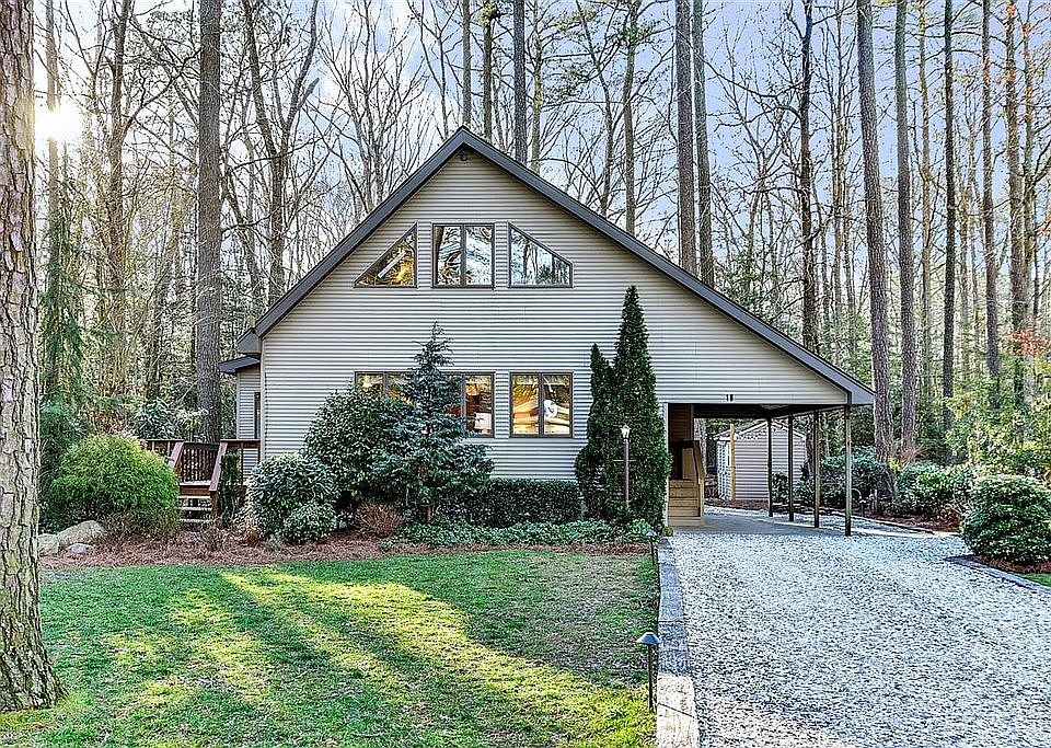 1st image of 16 Pinehurst Rd