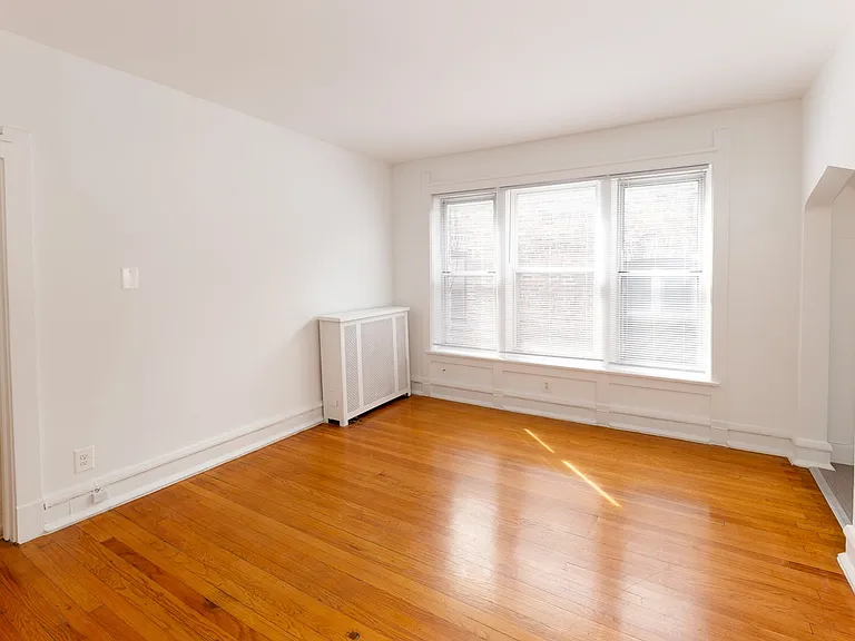 5336-5338 S. Hyde Park Boulevard — Photo 32
