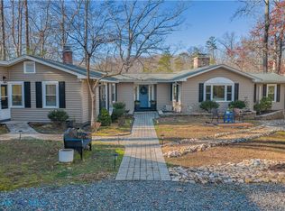 188 Holly Haven Rd, Weems, VA 22576
