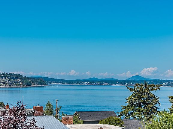 5th image of 339 Marine Dr
