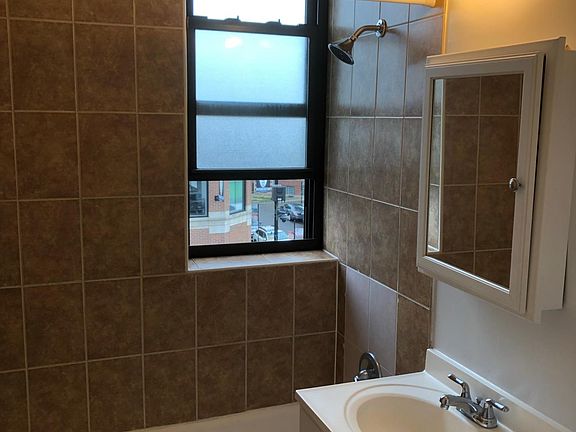 5th image of 2737 N Spaulding Ave APT 321