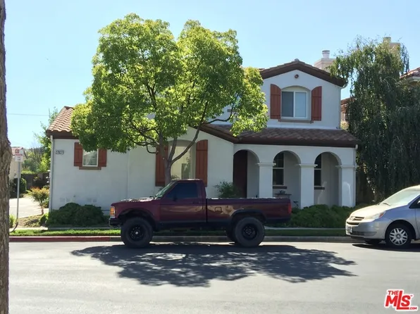 27827 Summer Grove Pl, Valencia, CA 91354