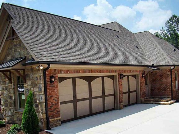 2nd image of 124 Hickory Meadows Dr