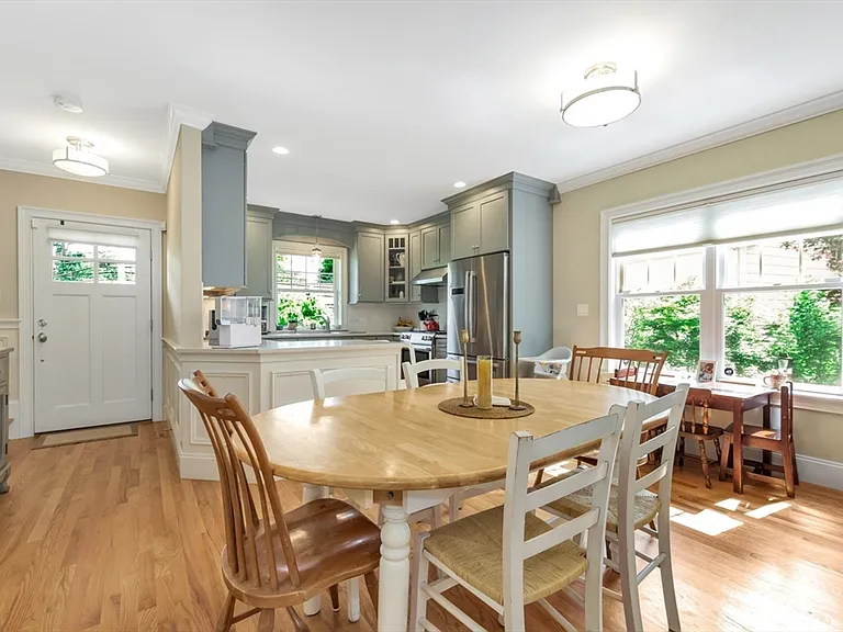 68 Woburn St #68 — Photo 4