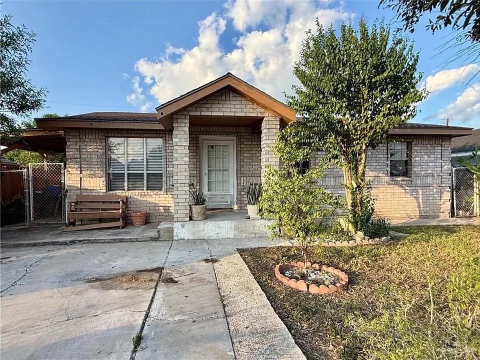 3008 Katrina Ave
