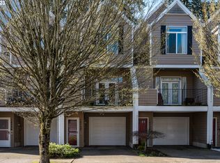 14732 NE Couch St, Portland, OR 97230