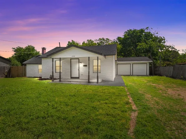 2328 Moneda St, Haltom City, TX 76117